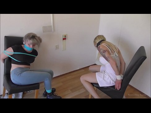 ❤️ Kecanduan / dihijikeun sareng disumbat / budak awéwé dina marabahaya ❤️ video sex di urang ❌️