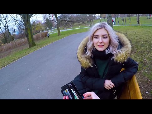 ❤️ Swallows cum panas muhrim pikeun duit - blowjob di taman ku Eva Elfie ❤️ video sex di urang ❌️